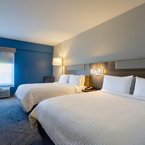 Standard Room Two Queen Beds